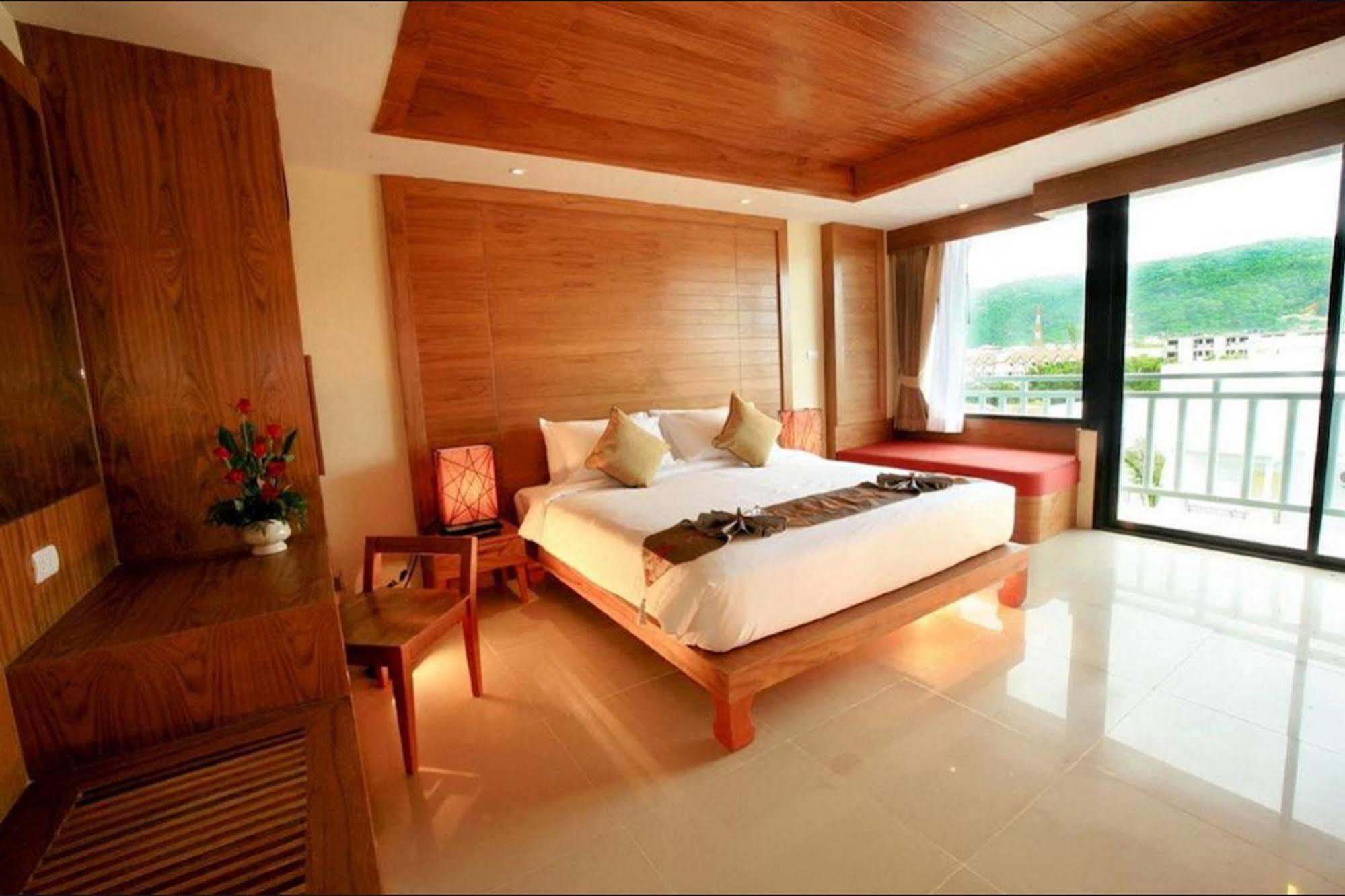 Honey Resort, Kata Beach Экстерьер фото